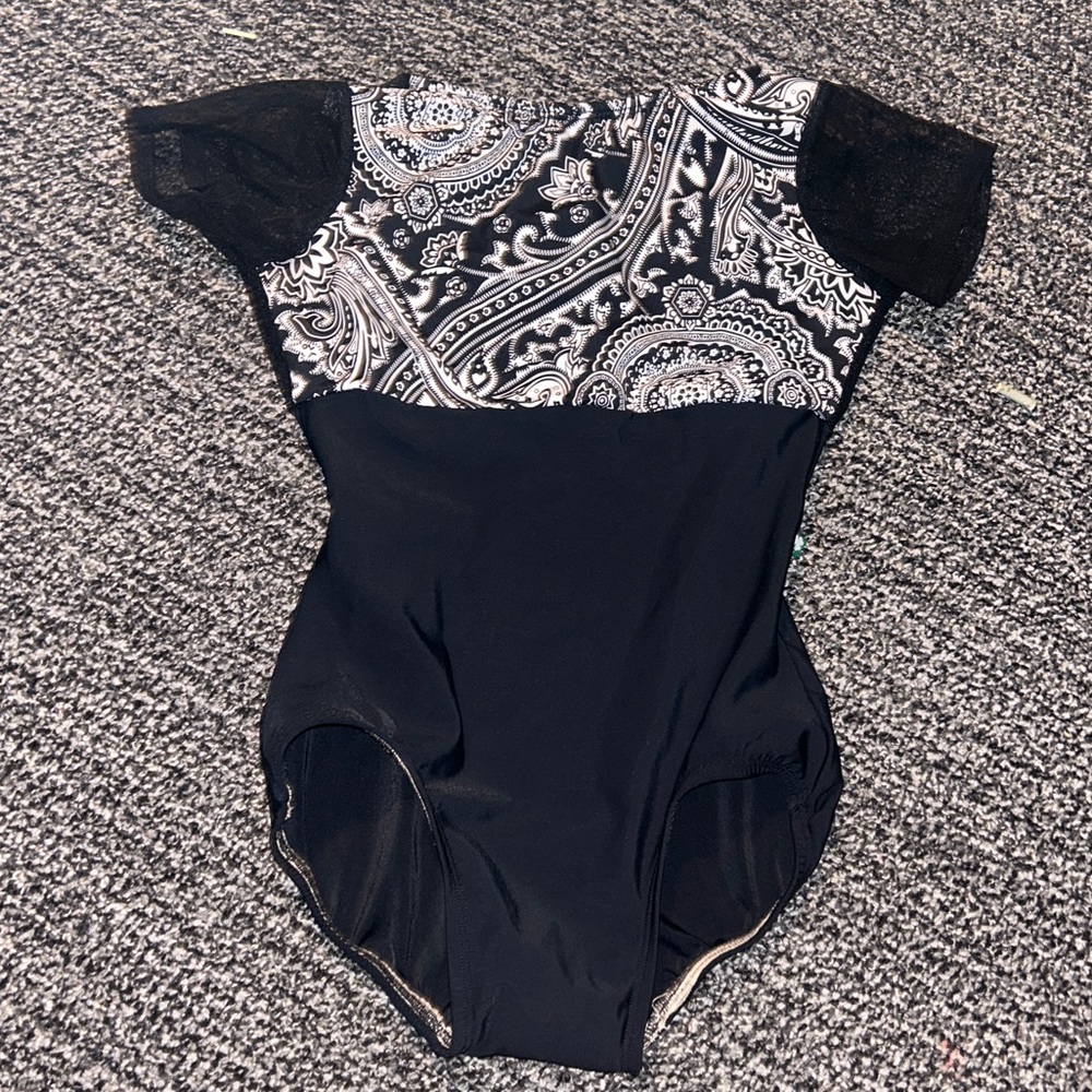Lucky leo leotard size XS